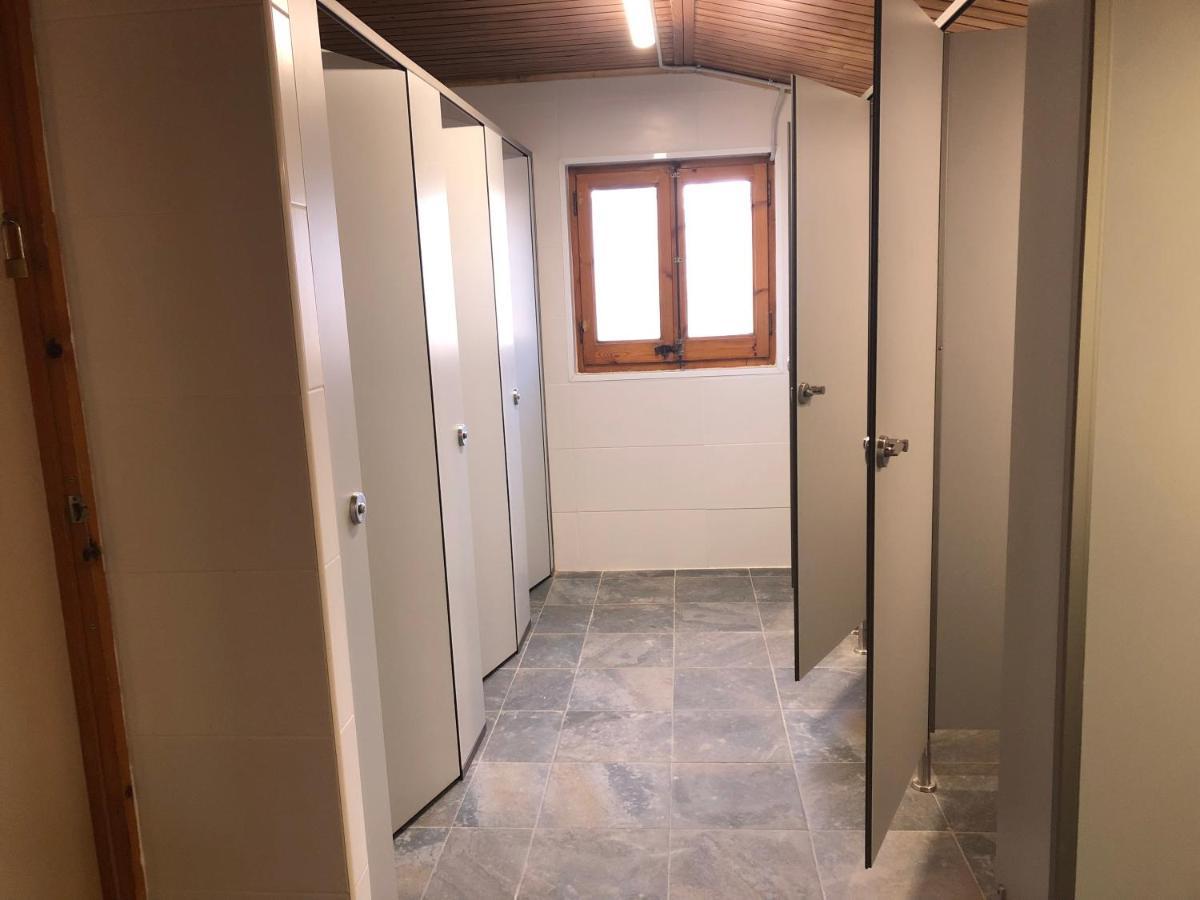 Refugi Cap Del Rec Hostel Lles Kültér fotó