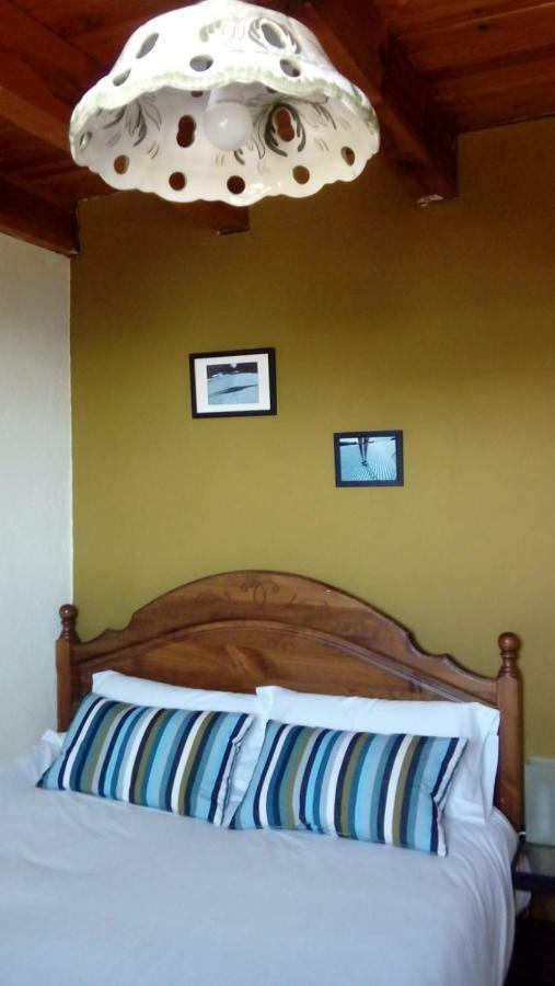 Refugi Cap Del Rec Hostel Lles Kültér fotó